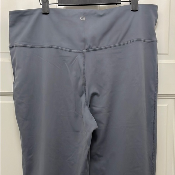 GapFit Sky High Rise Power Flare Leggings - Size XL - Picture 8 of 14